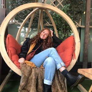 Meet your Posher, Amanda